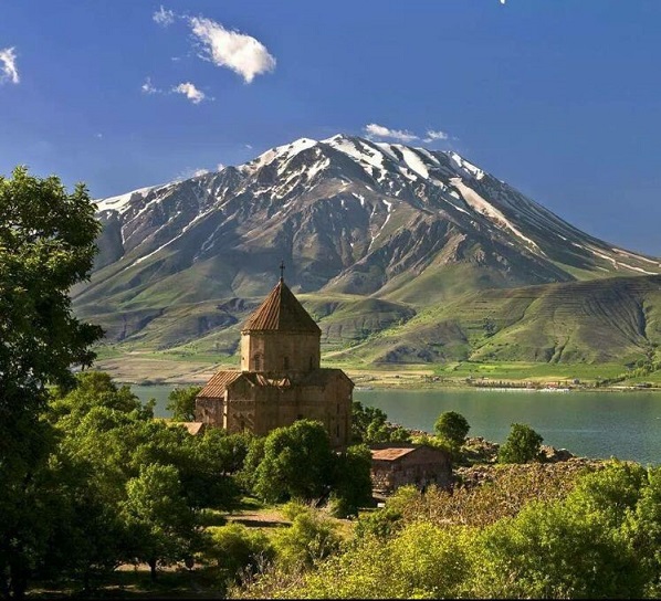 van-gevas-akdamar-adasi